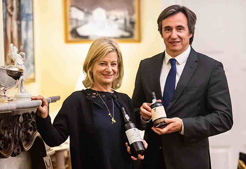Sophia Bergqvist en oenoloog Jorge Moreira